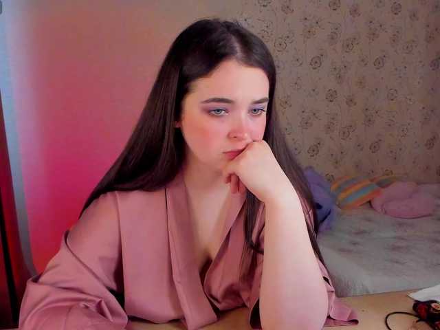 Alicenextdoor's BongaCams show and profile