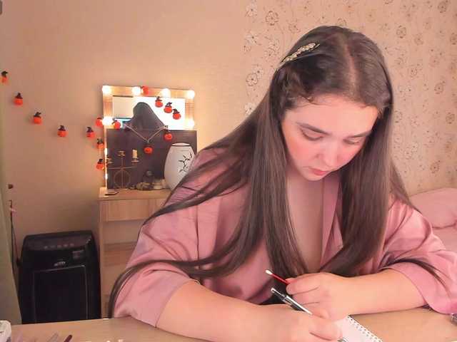 Alicenextdoor live webcam show