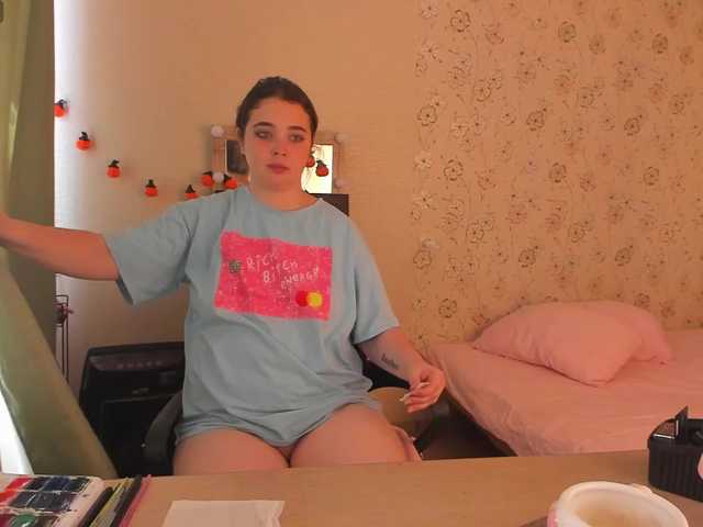 Alicenextdoor live webcam show