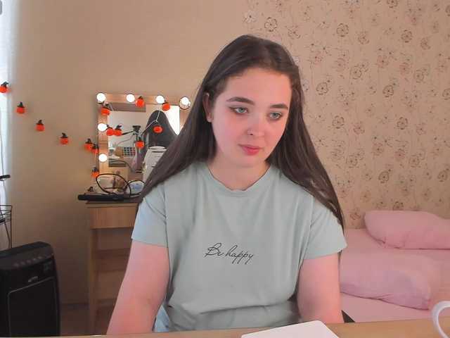 Alicenextdoor live cam on BongaCams
