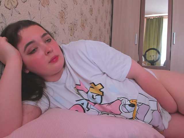 Alicenextdoor live cam on BongaCams