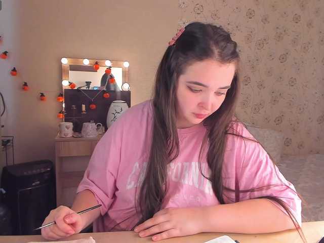 Alicenextdoor live cam on BongaCams