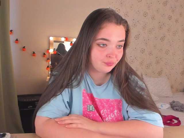 Alicenextdoor live cam on BongaCams