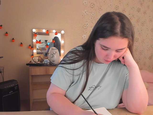 Alicenextdoor live cam on BongaCams