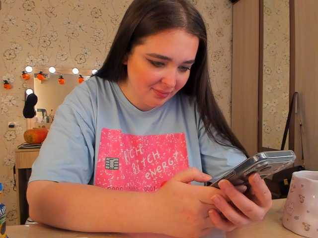 Alicenextdoor live cam on BongaCams