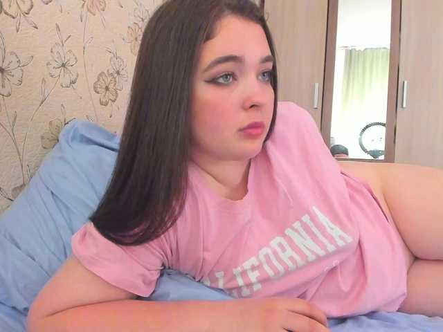 Alicenextdoor live cam on BongaCams