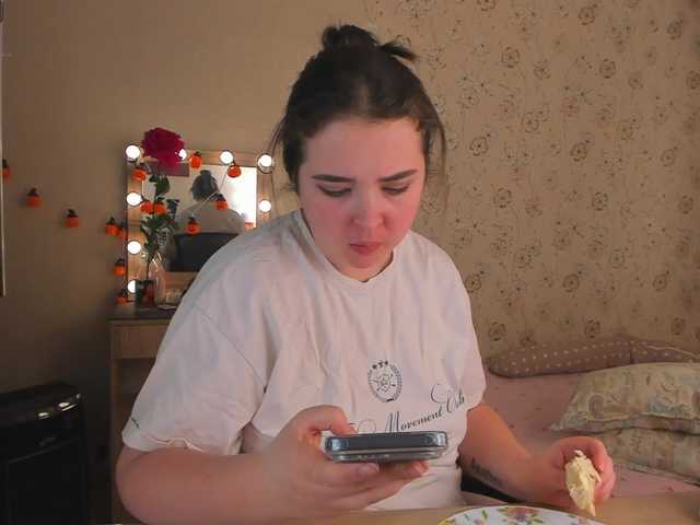 Alicenextdoor live cam on BongaCams