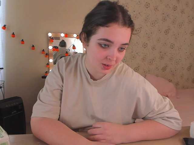 Alicenextdoor live cam on BongaCams