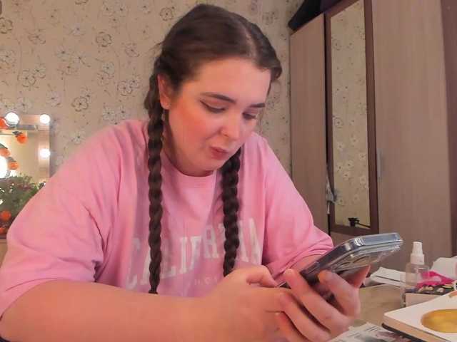 Alicenextdoor live cam on BongaCams