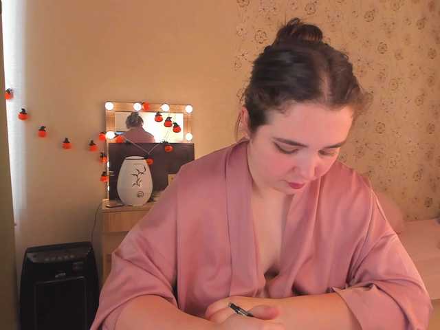 Alicenextdoor live webcam show