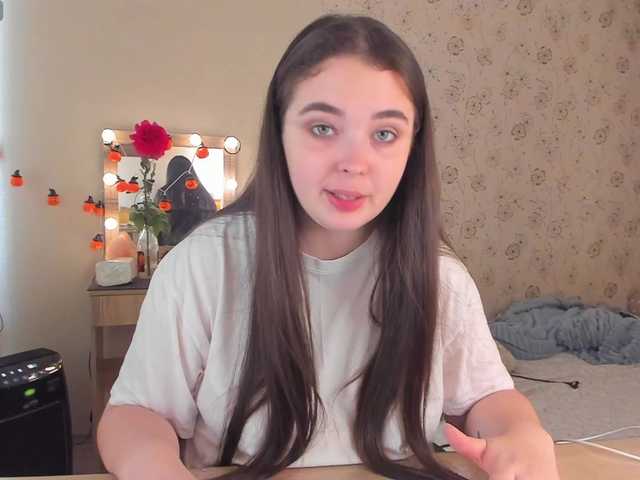 Alicenextdoor live cam on BongaCams