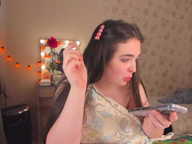 Alicenextdoor live cam on BongaCams