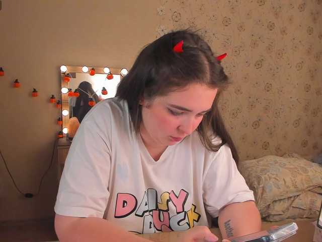 Alicenextdoor live cam on BongaCams