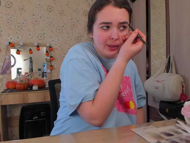 Alicenextdoor live cam on BongaCams