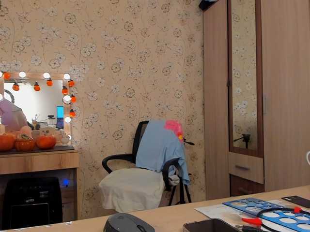 Alicenextdoor live cam on BongaCams