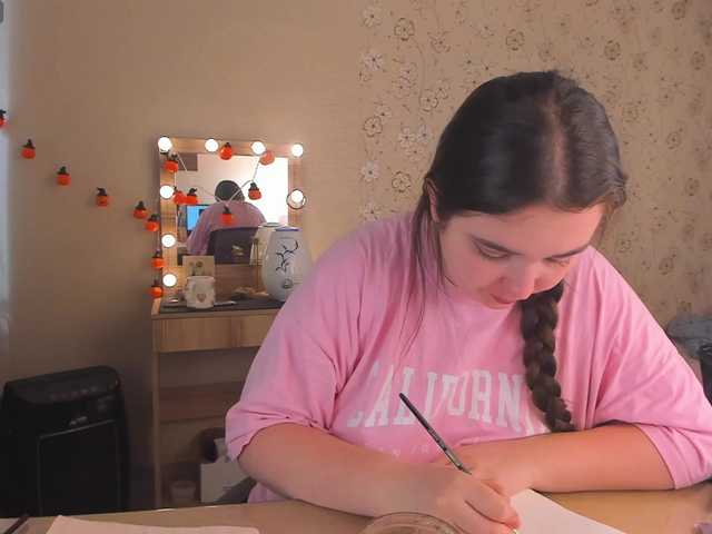Alicenextdoor live cam on BongaCams