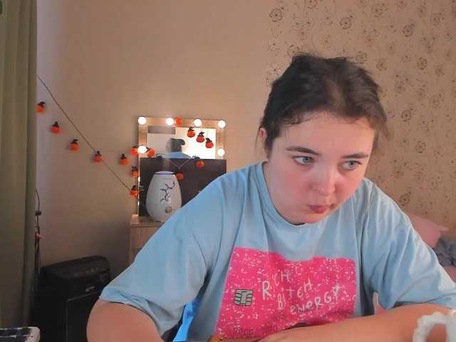 Alicenextdoor live cam on BongaCams