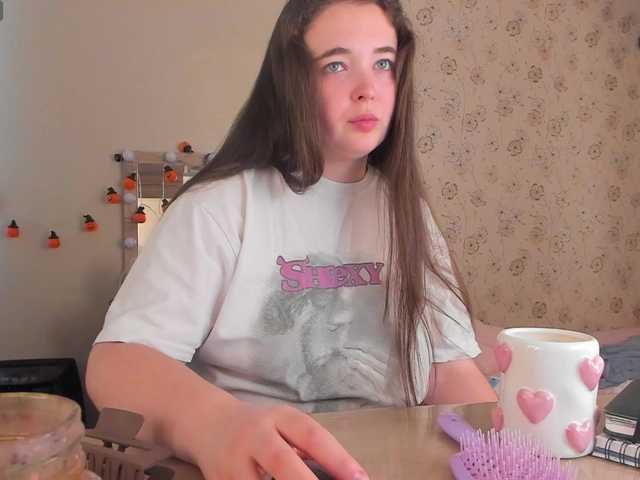 Alicenextdoor live cam on BongaCams