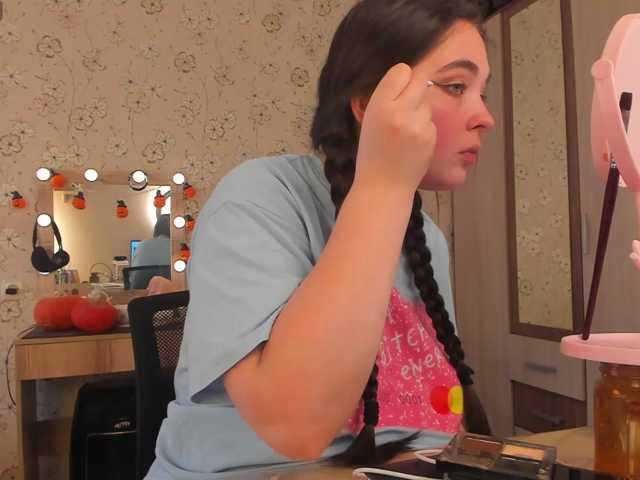 Alicenextdoor, live now on BongaCams
