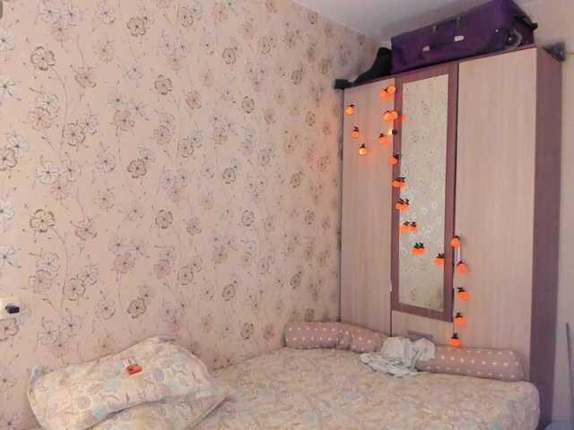 Alicenextdoor live cam on BongaCams