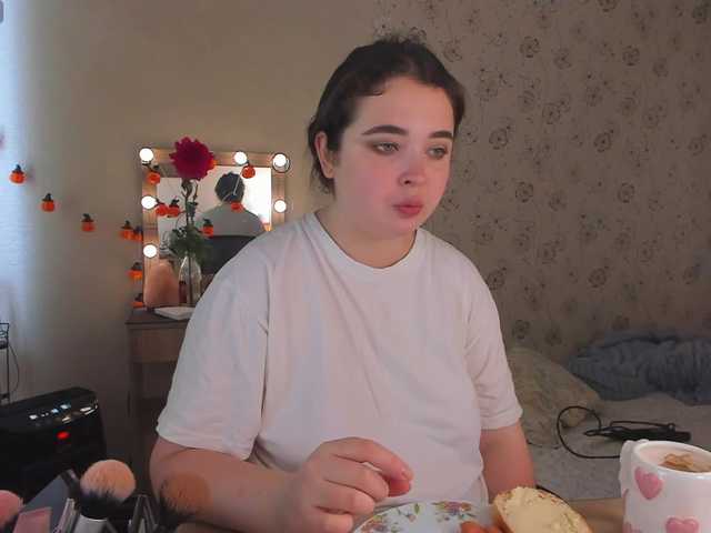 Alicenextdoor live cam on BongaCams