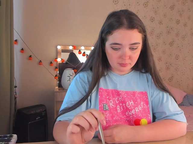 Alicenextdoor live cam on BongaCams