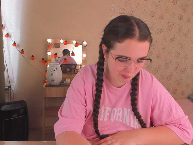 Alicenextdoor live cam on BongaCams