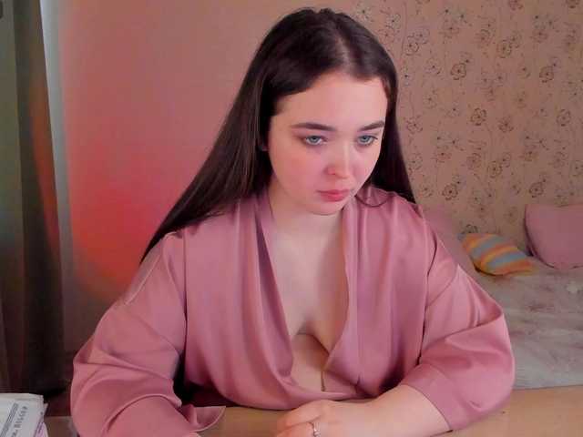 Alicenextdoor's BongaCams show and profile