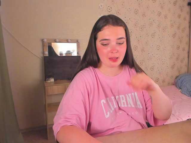 Alicenextdoor live cam on BongaCams