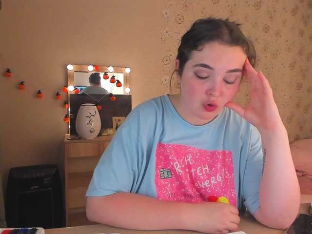 Alicenextdoor live webcam show