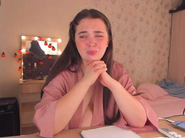 Alicenextdoor live webcam show