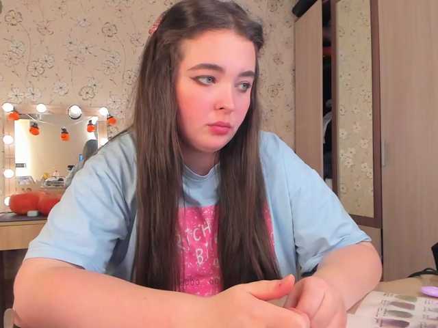 Alicenextdoor live cam on BongaCams