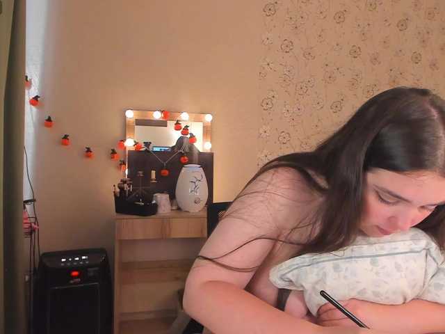 Alicenextdoor live cam on BongaCams