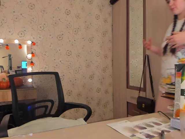 Alicenextdoor live cam on BongaCams