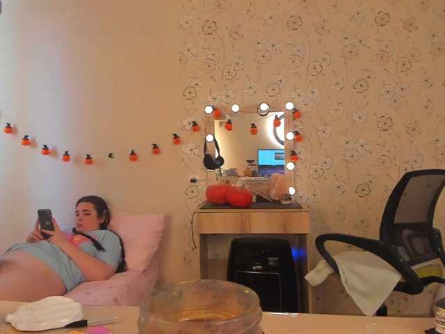 Alicenextdoor