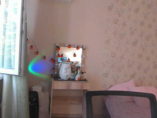 Alicenextdoor