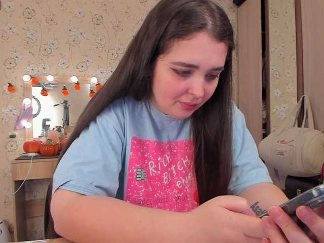 Alicenextdoor live cam on BongaCams