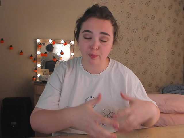Alicenextdoor live cam on BongaCams