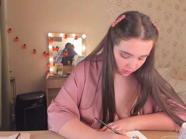Alicenextdoor live cam on BongaCams