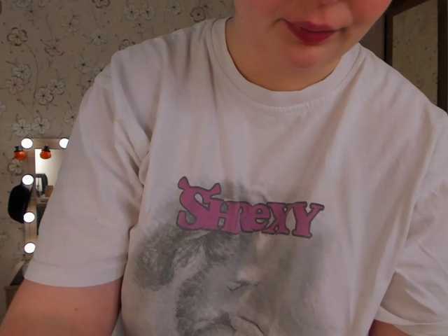 Alicenextdoor live cam on BongaCams