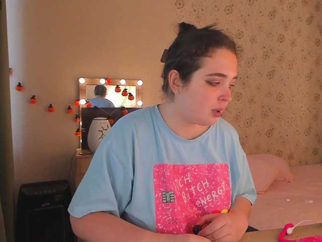 Alicenextdoor live cam on BongaCams