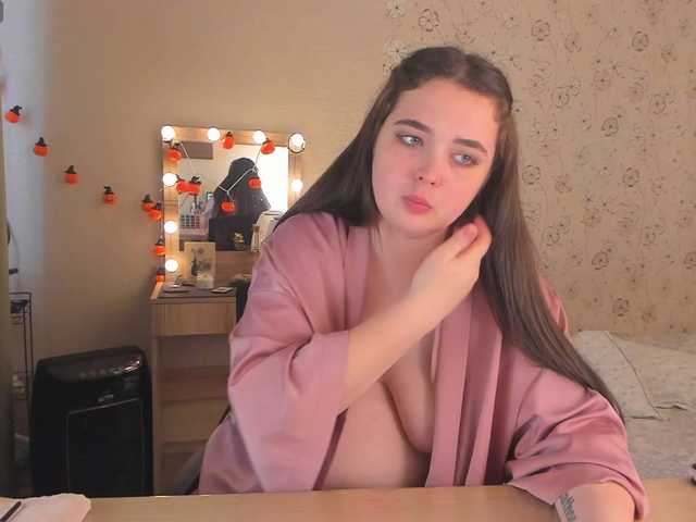 Alicenextdoor live cam on BongaCams