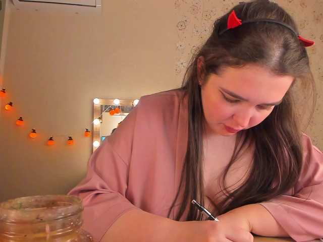 Alicenextdoor live cam on BongaCams