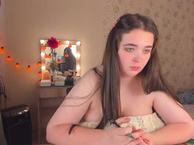 Alicenextdoor live cam on BongaCams
