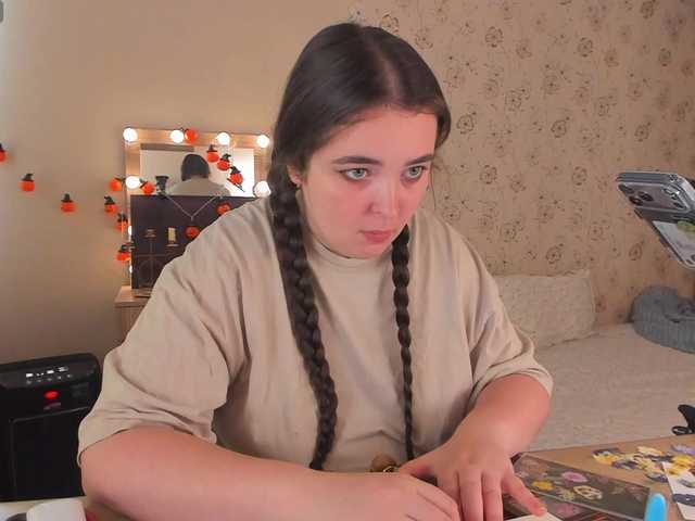 Alicenextdoor live webcam show