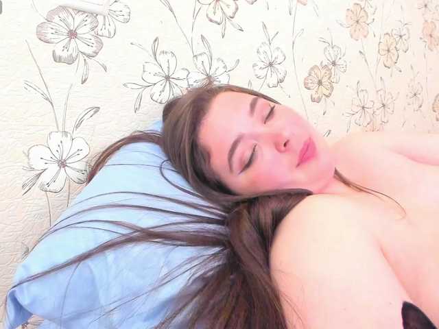Alicenextdoor live cam on BongaCams
