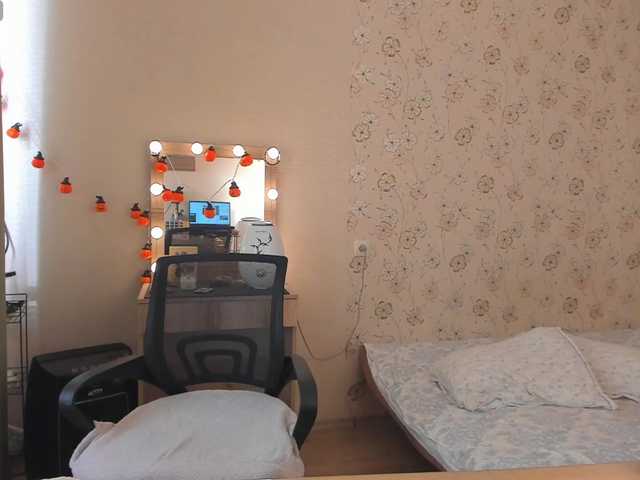 Alicenextdoor live cam on BongaCams