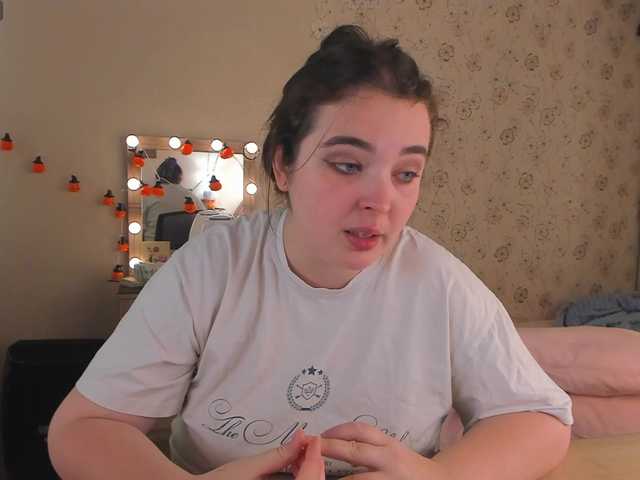 Alicenextdoor live cam on BongaCams