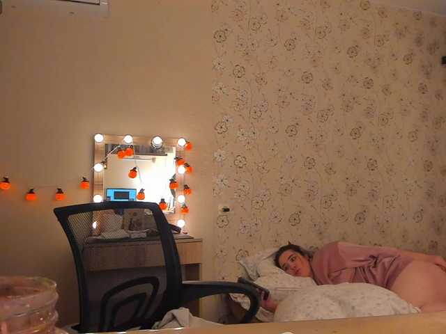 Alicenextdoor live cam on BongaCams