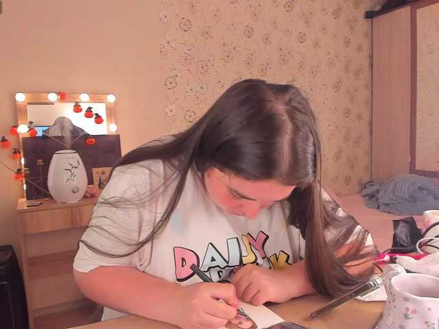 Alicenextdoor live webcam show